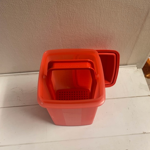 Pick-A-Deli® Small Container - Picture 3 of 5